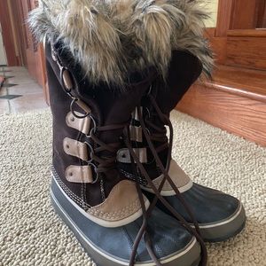 Sorel Joan of Arctic Boots